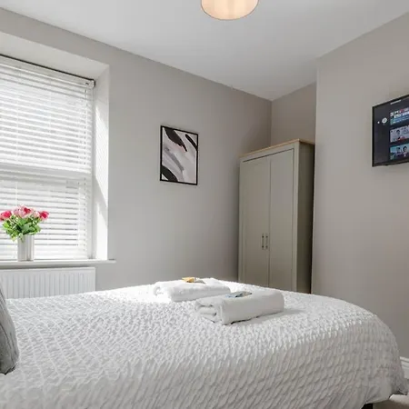 - Devonshire Court * Skipton